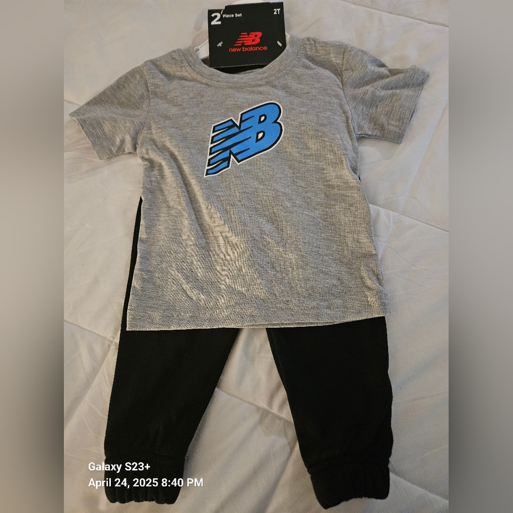 New Balance Kids Matching Set - Gray and Black